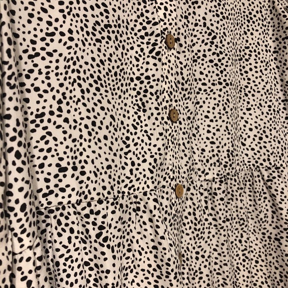 Top - Picture 2 of 3